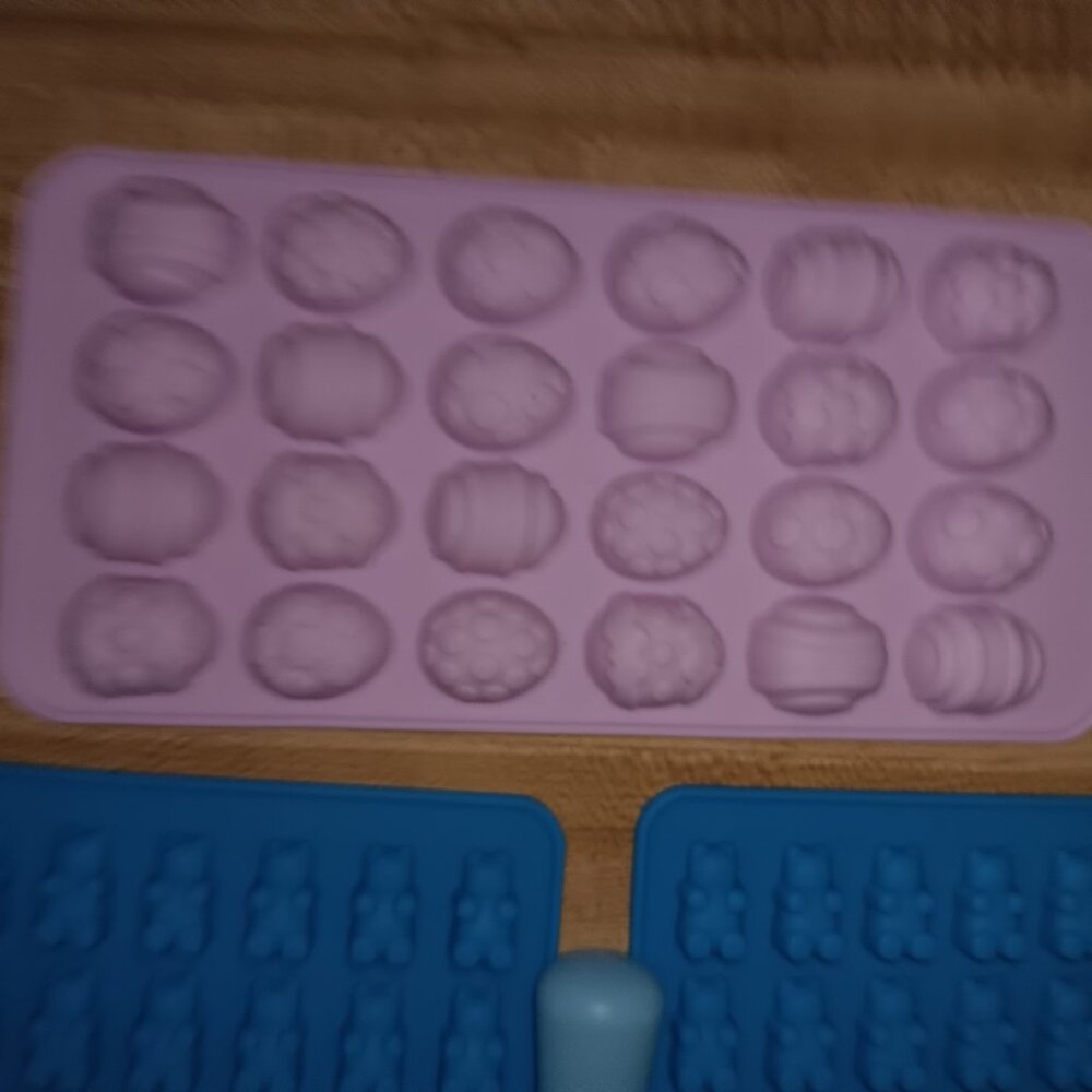 Gummy Bear Silicone Mold Candy & Easter Egg Candy Mold - Picture 4 of 7